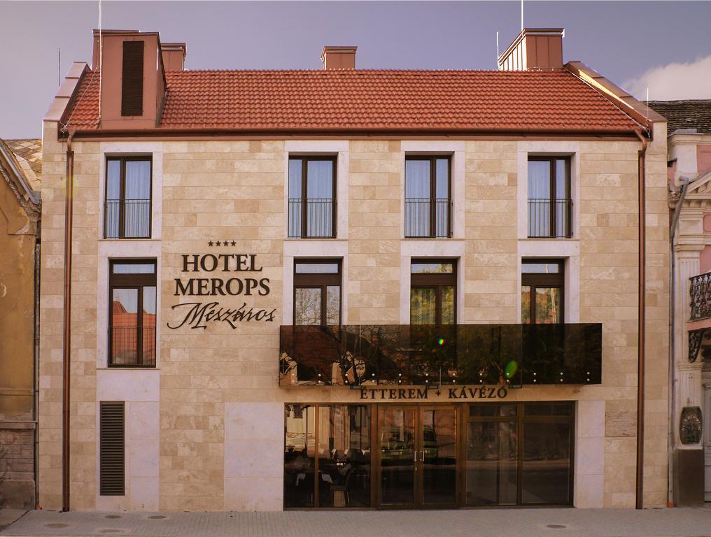 Hotel Merops Meszaros Szekszard Exterior photo